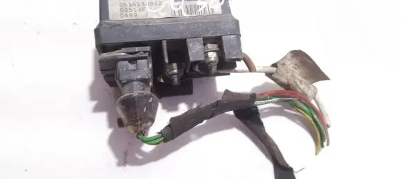 Peugeot 206 Glow plug pre-heat relay 9616280080 80513F