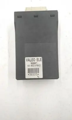 Peugeot 406 Central locking relay 9630668977