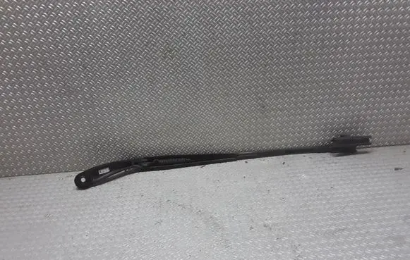 Mazda 3 I Front wiper blade arm