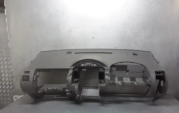 Nissan Prairie Dashboard