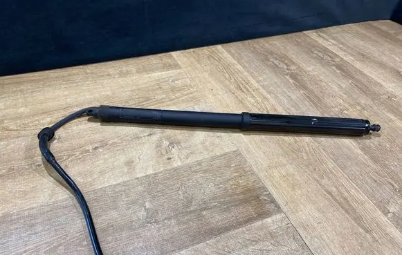 Toyota RAV 4 (XA50) Rear window strut damper 0821200484A 3321 689200R020