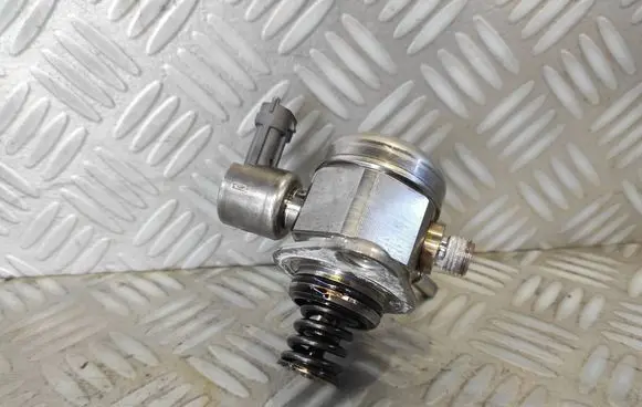 Fuel injection high pressure pump