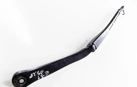 BMW 3 E90 E91 Front wiper blade arm 0067F000D