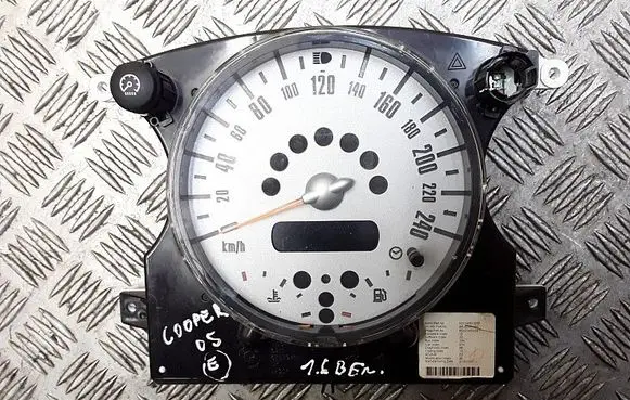 Mini Cooper Hatch Hardtop Speedometer (instrument cluster) 62116972077