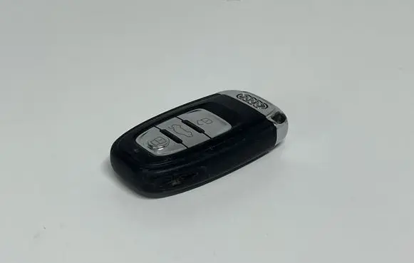 Audi A4 S4 B8 8K Ignition key/card 8T0959754D 5101808