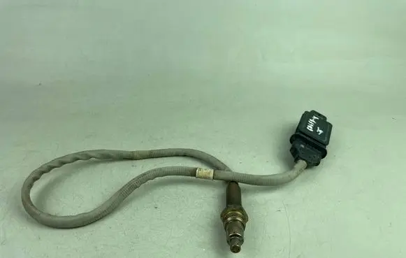 Volkswagen Golf VIII Lambda probe sensor 05L907807AR