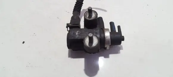 BMW 5 E39 Turbo solenoid valve 2190323 2246175