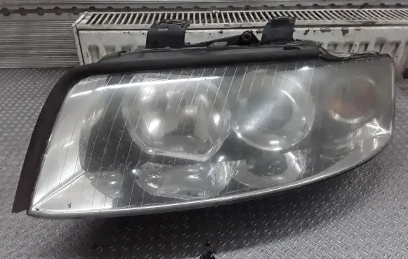 Audi A4 S4 B6 8E 8H Headlight/headlamp 89305690