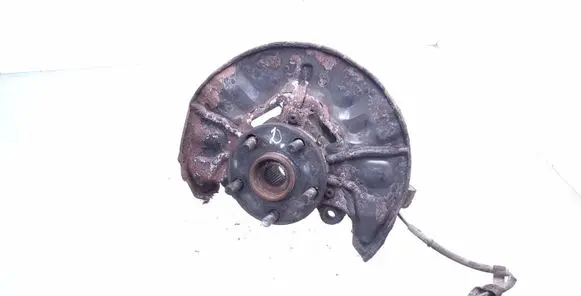 Front wheel hub spindle knuckle