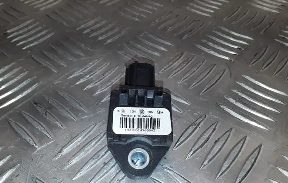 Maserati Quattroporte Airbag deployment crash/impact sensor