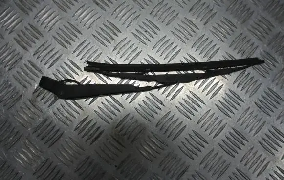 Ford Focus C-MAX Rear wiper blade arm