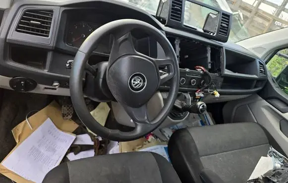 Volkswagen Transporter - Caravelle T5 Dashboard 