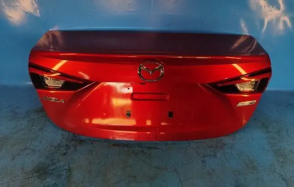 Mazda 3 III Tailgate/trunk/boot lid BHY35261XC