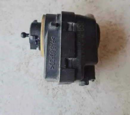 Citroen Jumpy Headlight level adjustment motor 
