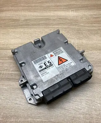 Nissan Primera Engine control unit/module ECU 23710AW46A 2758003173