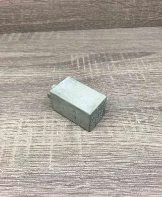Renault Laguna I Other relay 7700811860