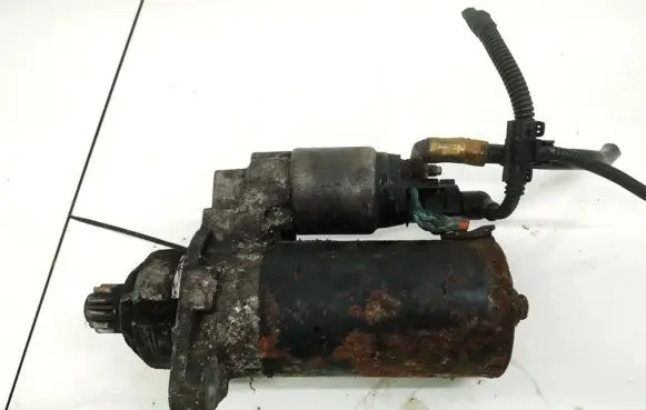 Volkswagen Jetta V Starter motor