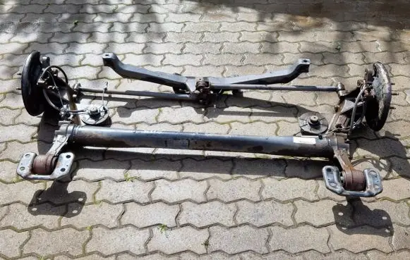 Opel Astra J Rear axle beam 