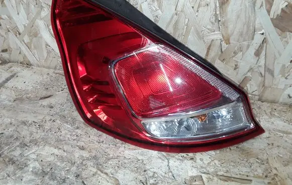 Ford Fiesta Rear/tail lights C1BB13405A