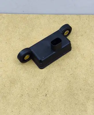 Mercedes-Benz ML W164 ESP acceleration yaw rate sensor A0055422018 10170106343 FD11M02