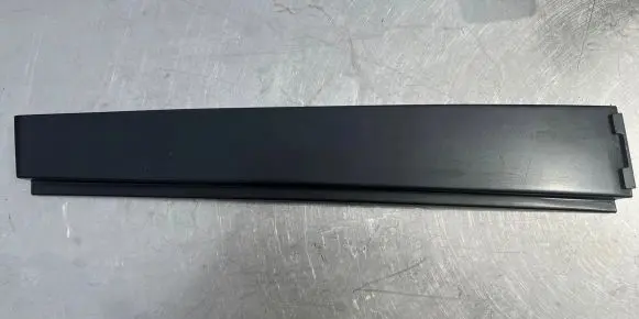 Volkswagen Touran I Side skirt rear trim 1T0839889