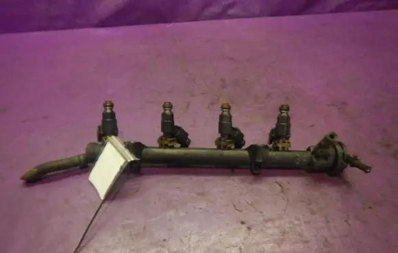 Fuel main line pipe
