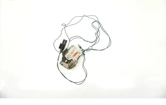 Loading door lock