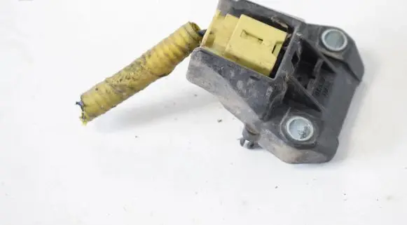 Subaru Legacy Airbag deployment crash/impact sensor 98231AG020 760805USU