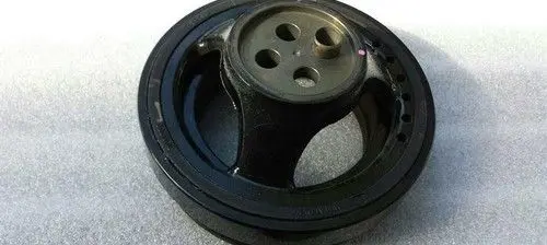 Mercedes-Benz E W212 Crankshaft pulley A6510300803