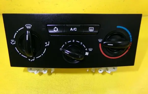 Citroen C4 I Climate control unit H5756 H575630730