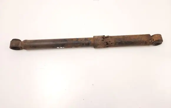 Toyota Hilux (AN10, AN20, AN30) Rear shock absorber/damper