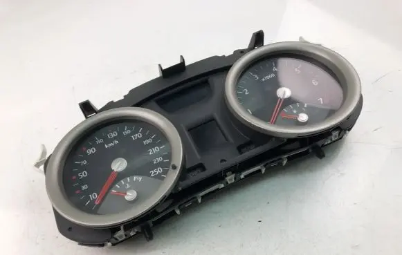 Renault Megane II Speedometer (instrument cluster) 8200364023D