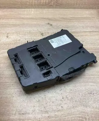 Renault Megane II Comfort/convenience module 8200606830