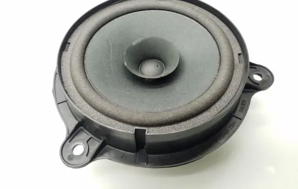 Nissan Leaf I (ZE0) Front door speaker 28156EG10A