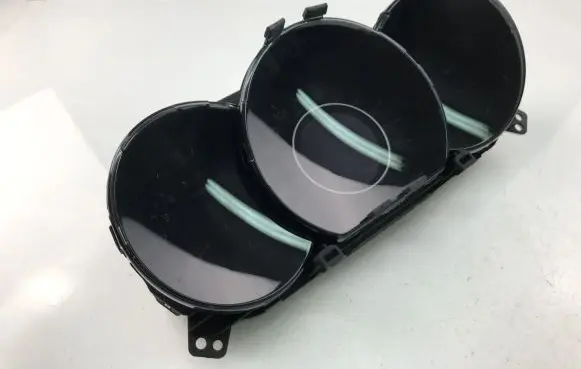 Speedometer (instrument cluster)