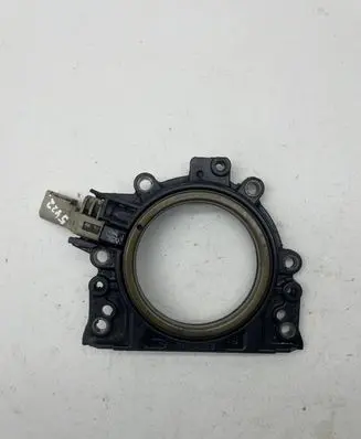 Volkswagen PASSAT B6 other engine part 045103173 038105189D
