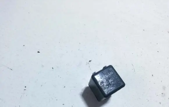 Nissan Primera Other relay 24330c9900