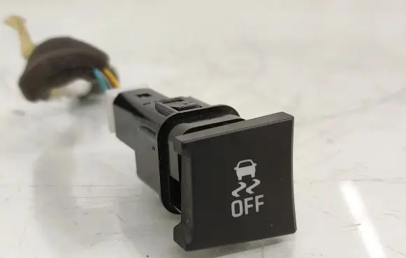 Traction control (ASR) switch