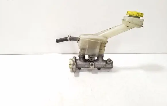 Nissan X-Trail T30 Master brake cylinder