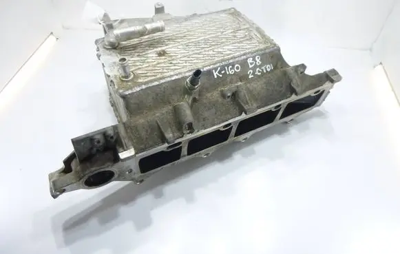 Volkswagen PASSAT B8 Intake manifold 03N129766C