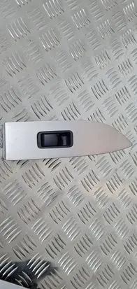 Nissan Murano Z51 Quarter vent window switch 