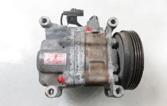 Suzuki Swift I Air conditioning (A/C) compressor (pump) 9520163JA1