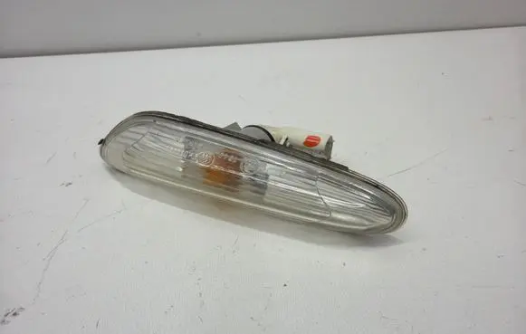 BMW 3 E90 E91 Front fender indicator light 6939816