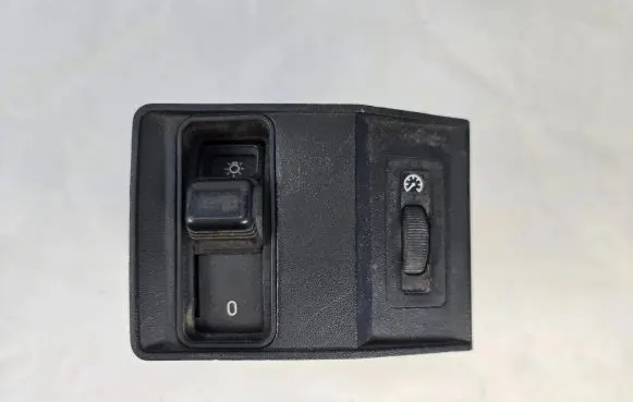 BMW 5 E34 Light switch 8110497