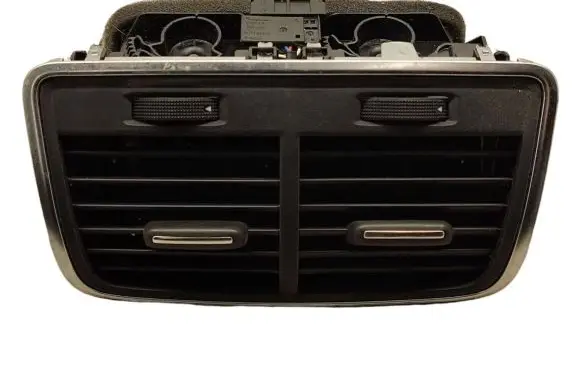 Rear air vent grill