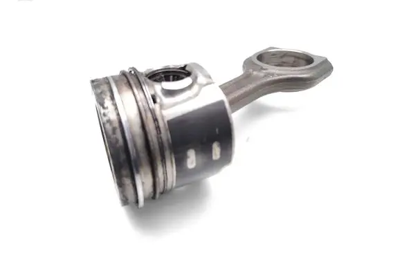 Peugeot Partner Piston with connecting rod 9HX DV6ATED4