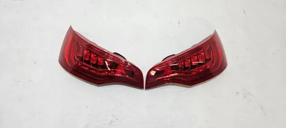 Audi Q7 4L Rear/tail lights 4L0945094L