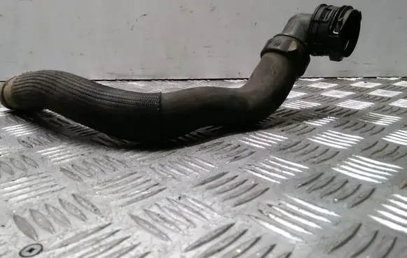 Peugeot 308 Engine coolant pipe/hose
