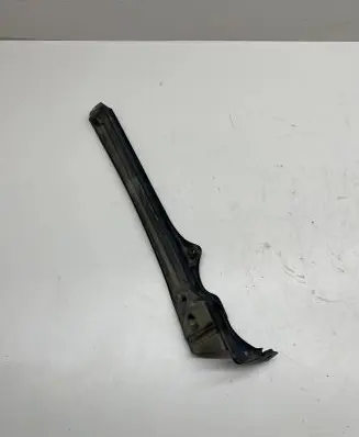 Lexus IS 220D-250-350 Radiator support slam panel bracket 