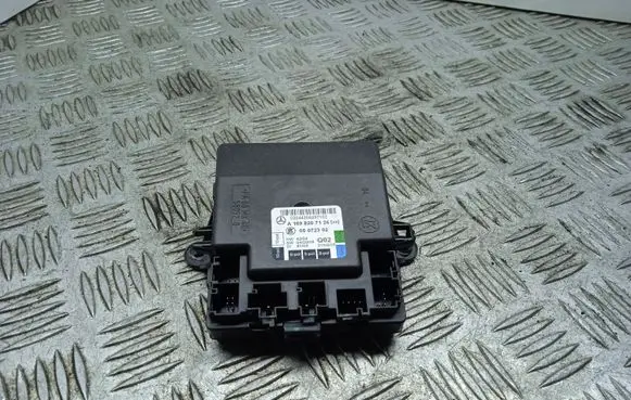 Mercedes-Benz A W169 Door control unit/module A1698207126